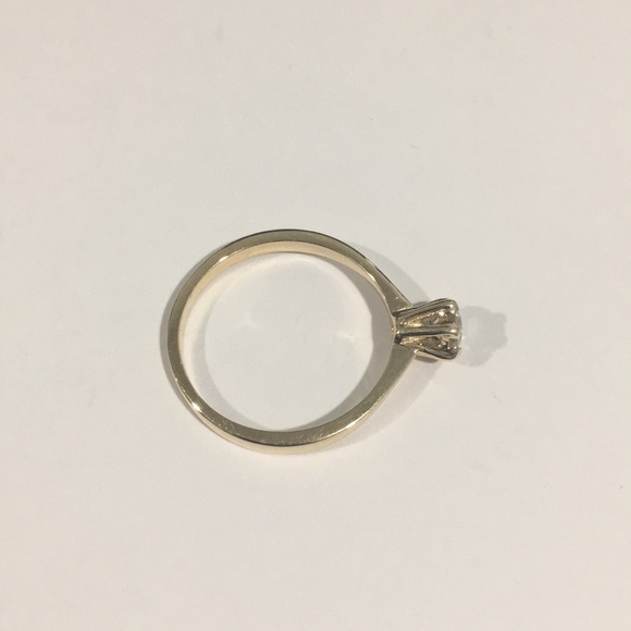 10k Yellow Gold Solitaire Engagement 💍 Ring CZ 💎 - Picture 4 of 6